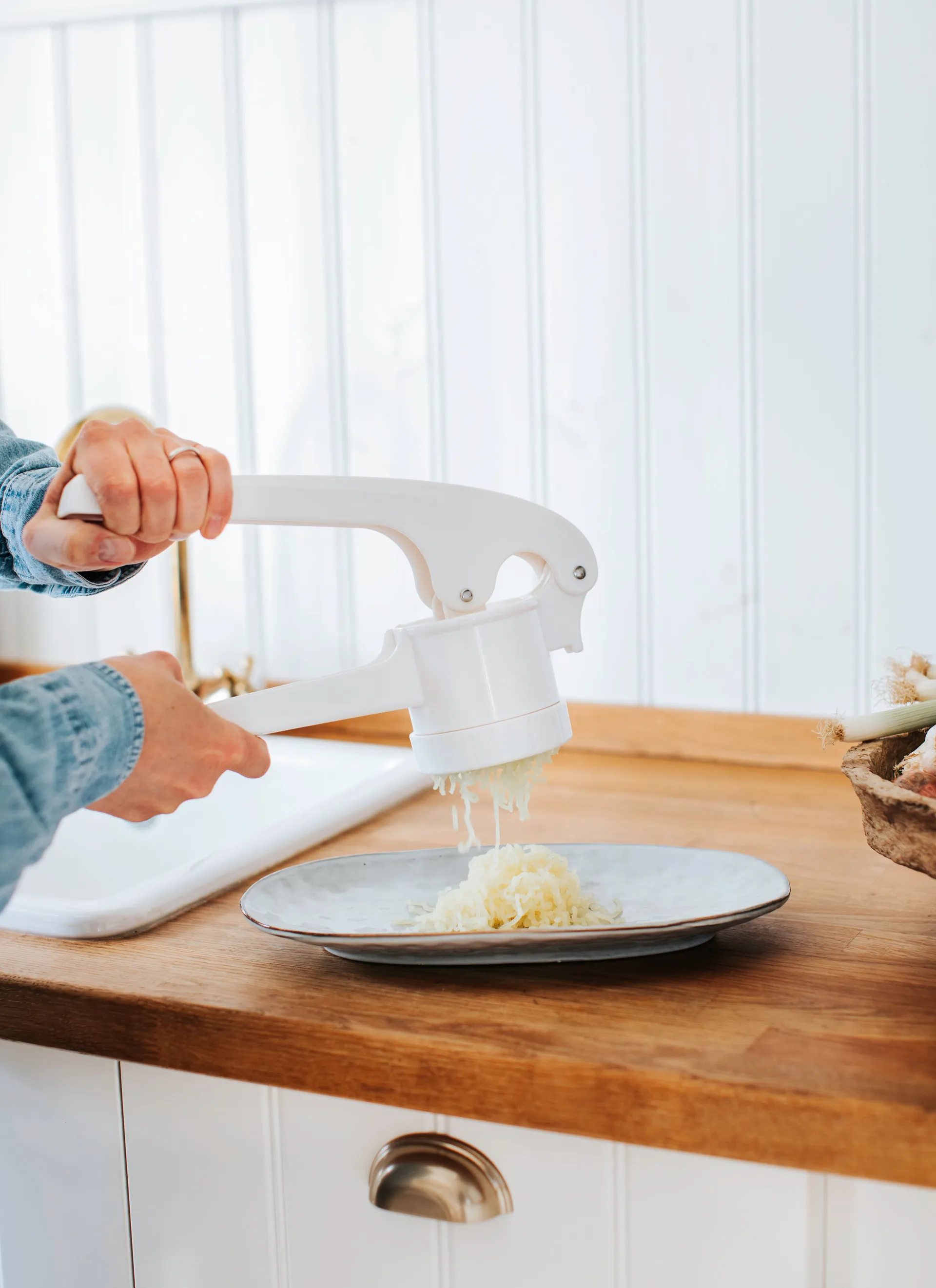 Posey perunapuristin, Valkoinen Dorre