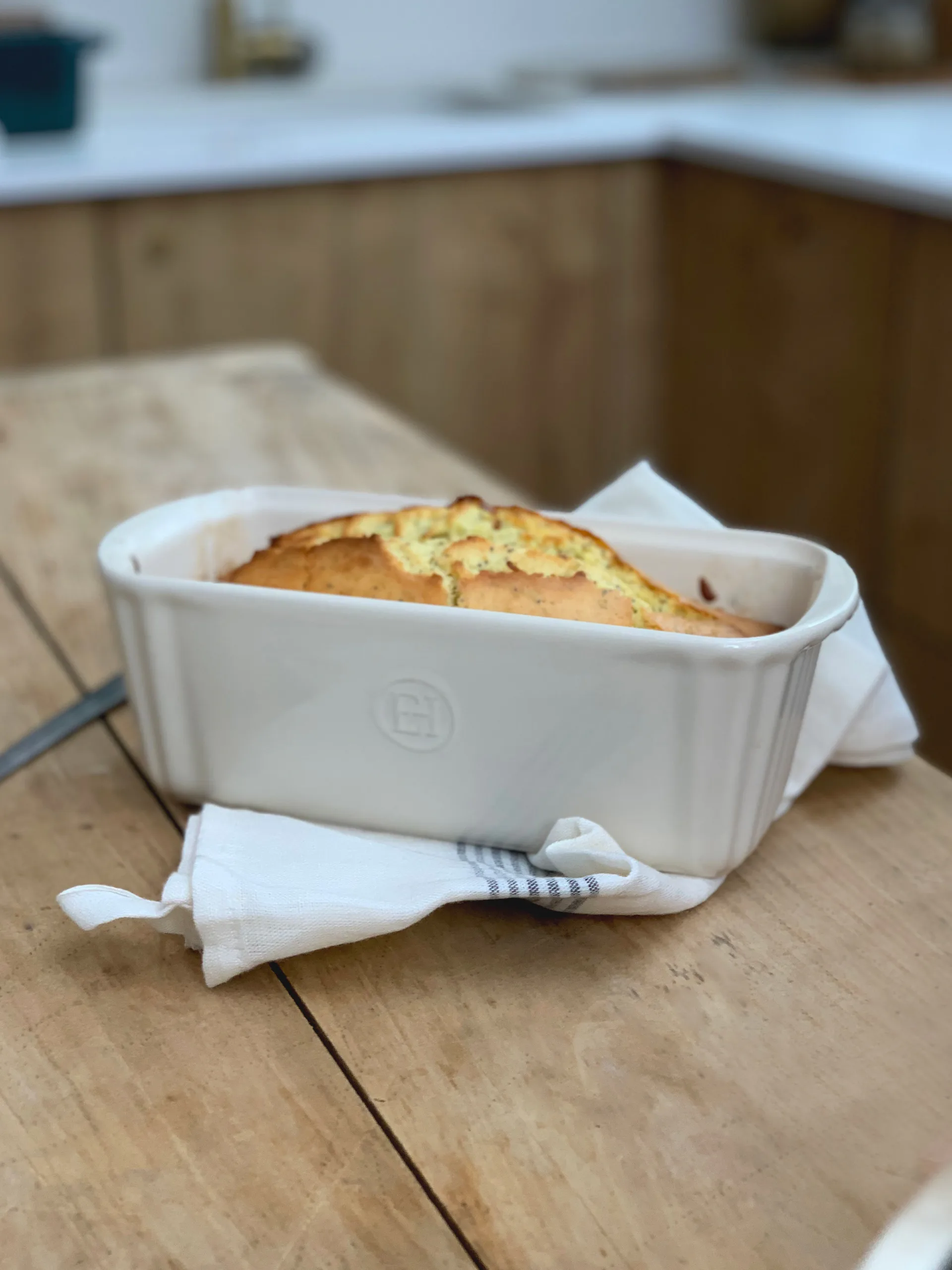 Emile Henry leipävuoka 1,8 L, Kermanvärinen Emile Henry