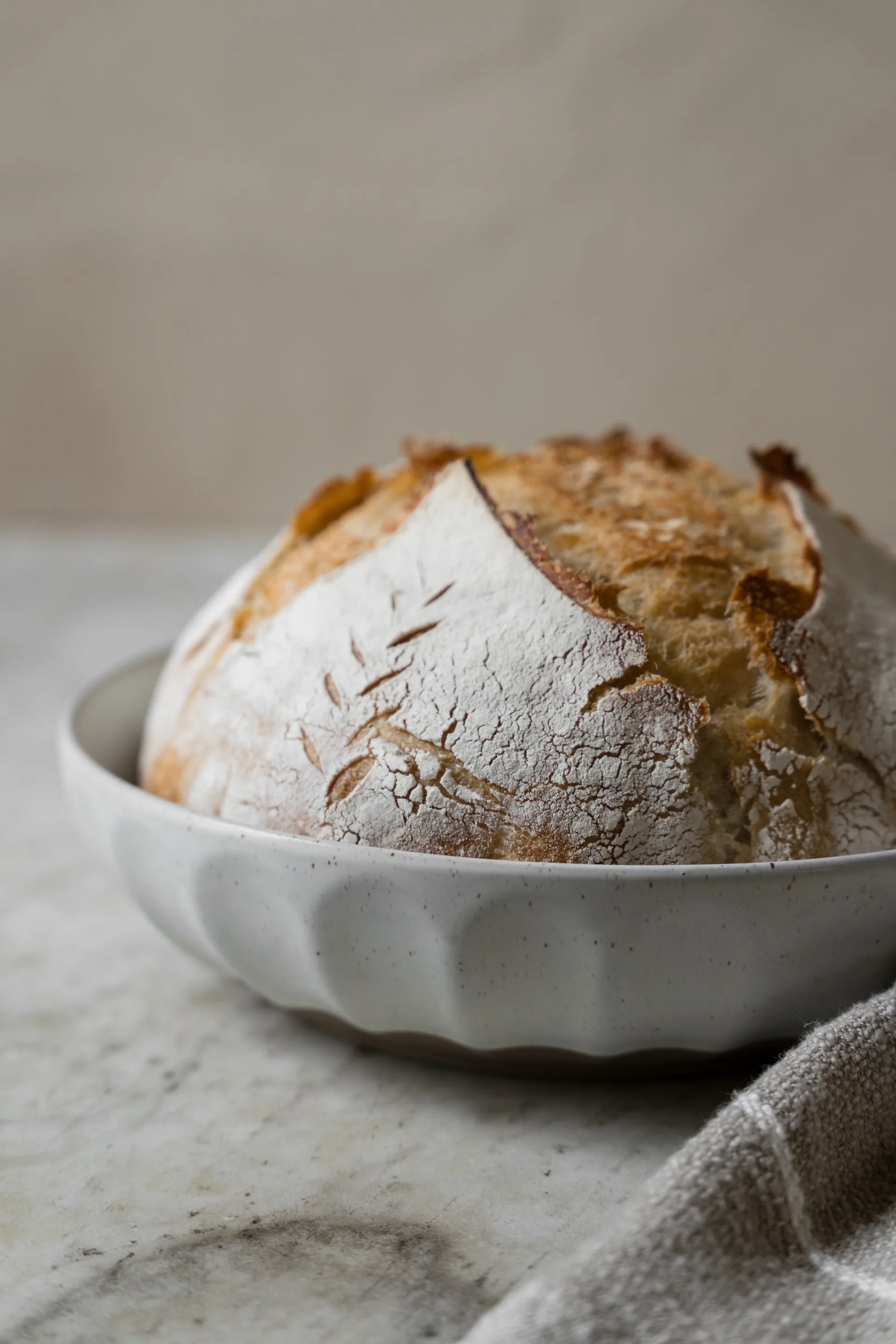 Ernst-kulho kivitavara, Valkoinen–luonnollinen, Ø24 cm ERNST