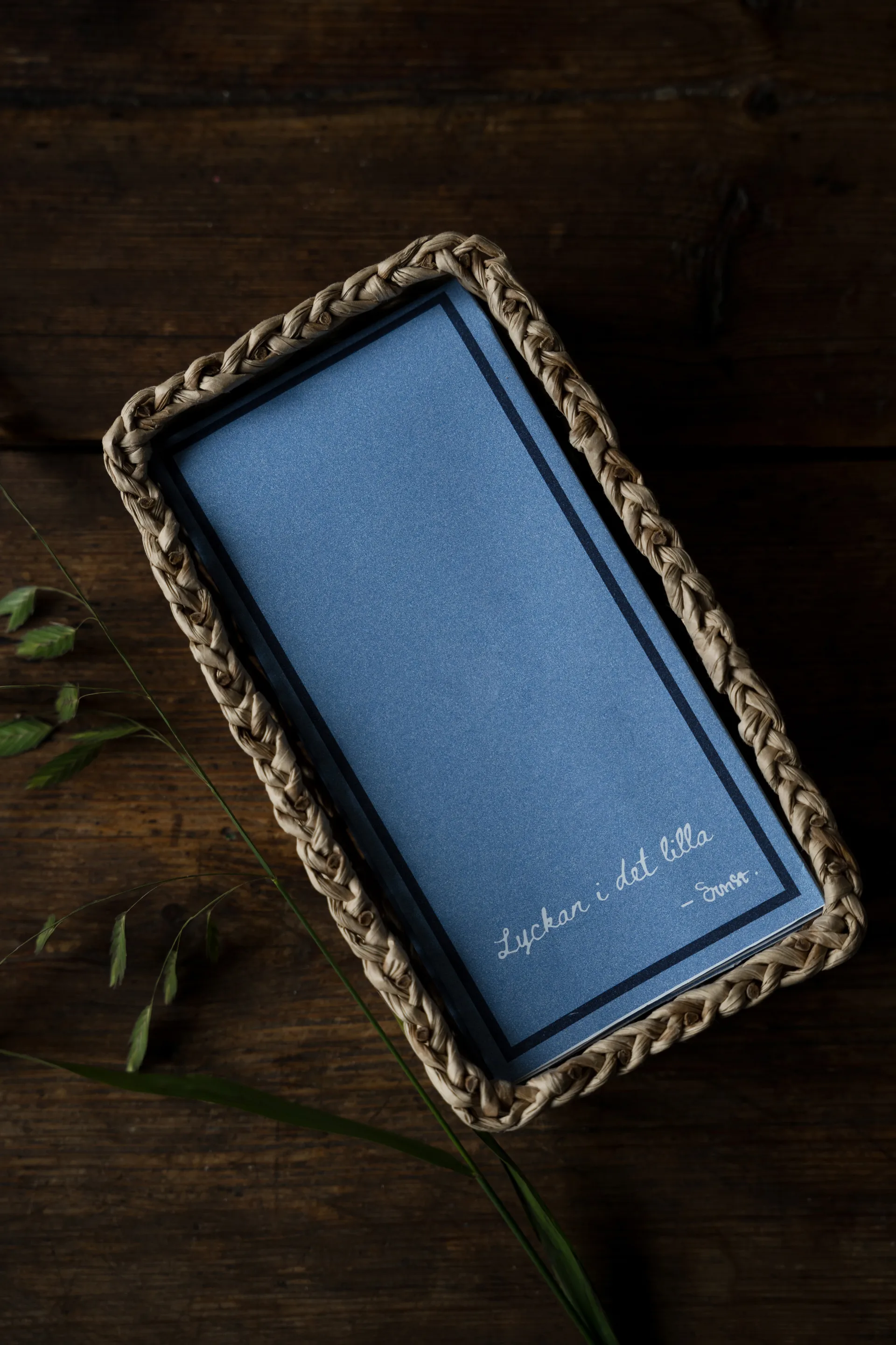 Ernst lautasliina tekstillä Lycka i det lilla 20-pakkaus, Sininen ERNST