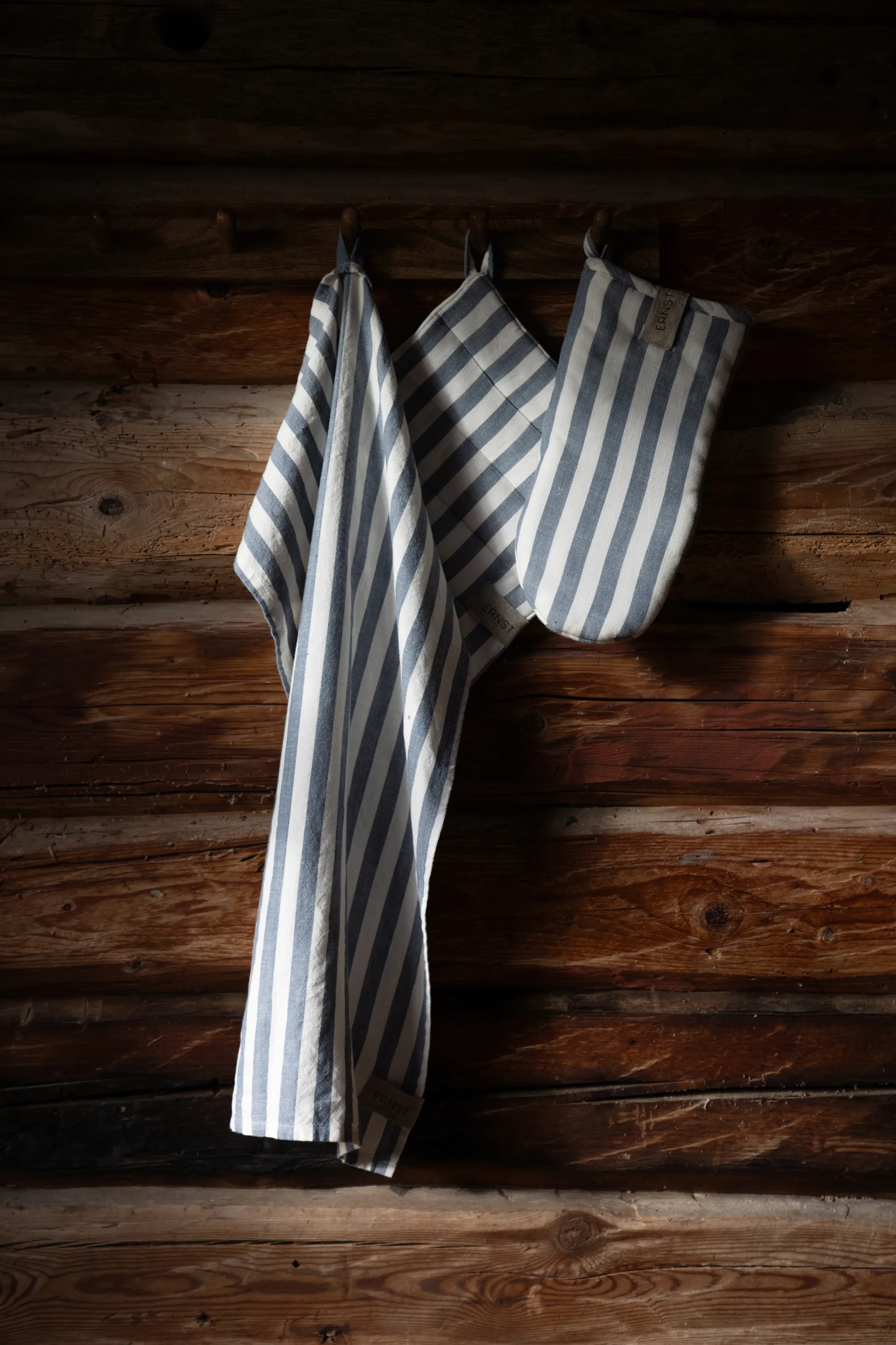 Ernst patalappu leveä raita 23x25 cm, Sininen-valkoinen ERNST