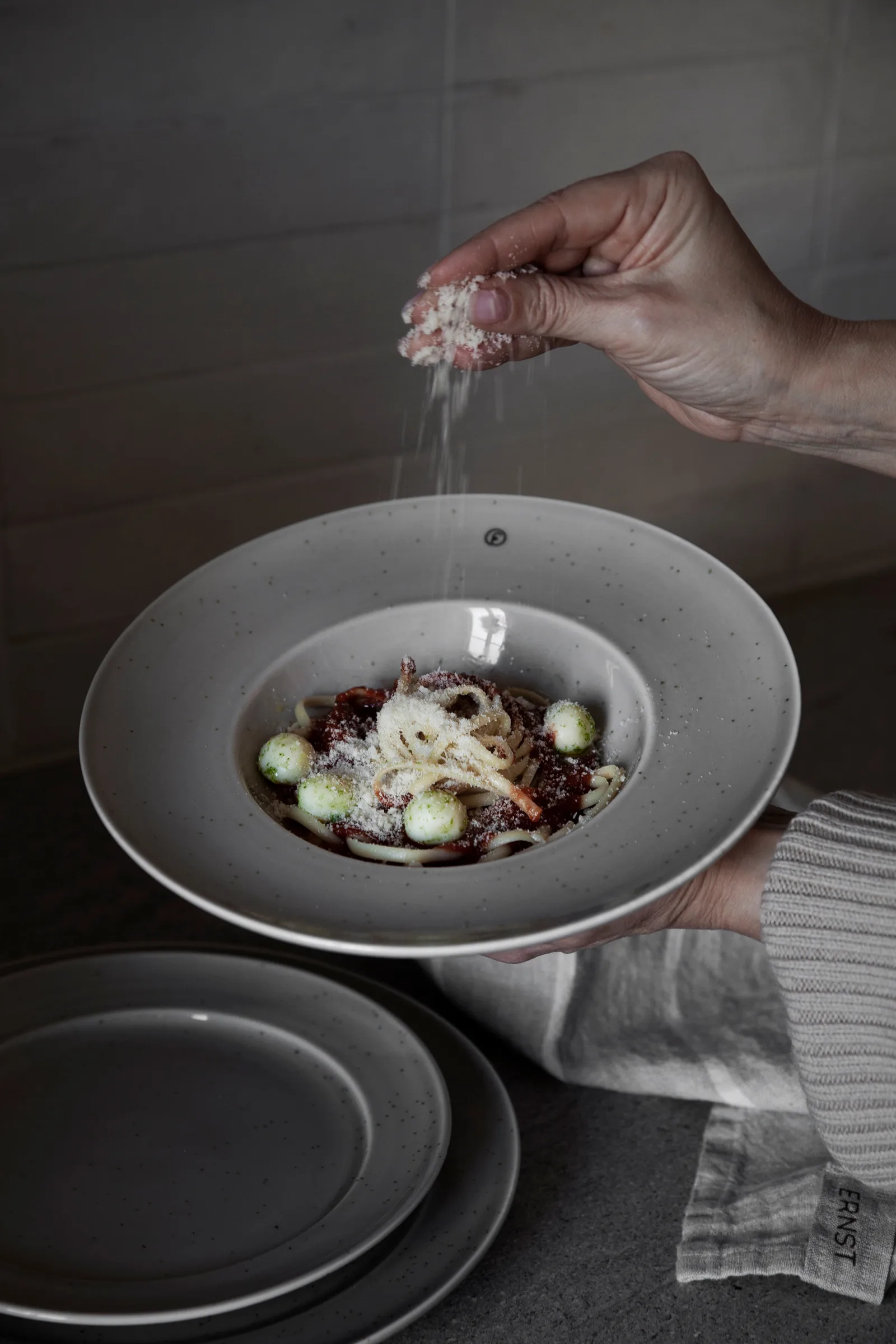 Ernst syvä lautanen Ø25 cm, Hiekka ERNST