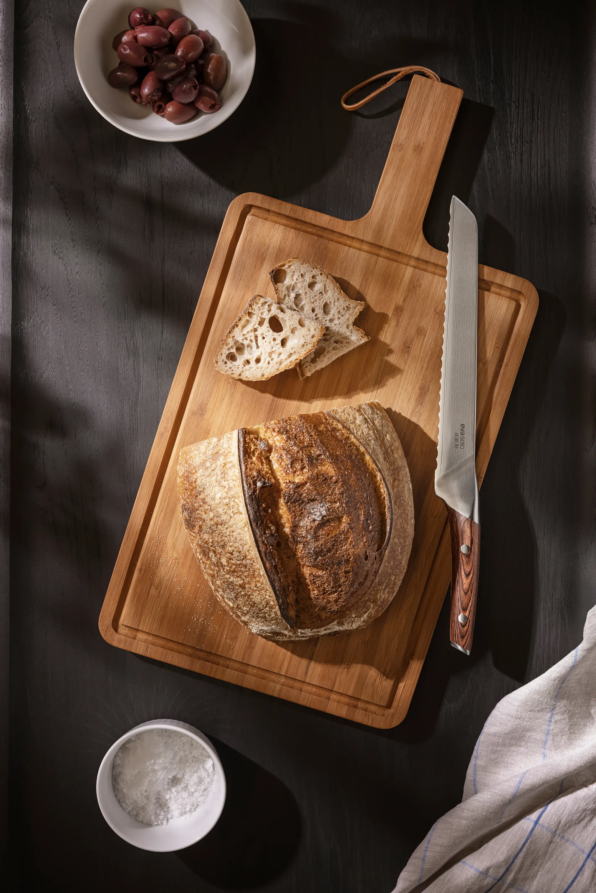 Nordic Kitchen leipäveitsi 24 cm, Damaskusstål Eva Solo