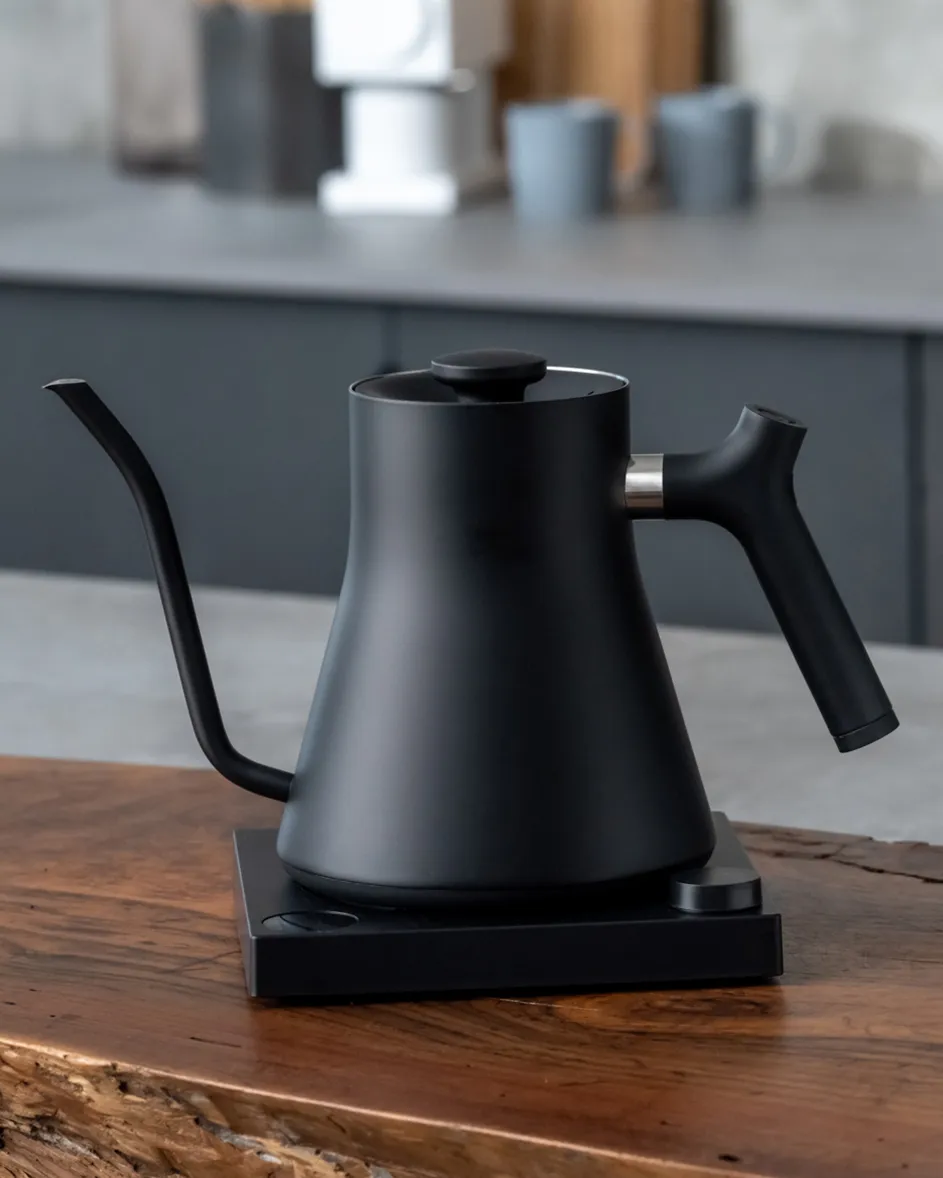 Stagg EKG vedenkeitin säädettävällä lämpötilalla 90 cl, Matte black Fellow