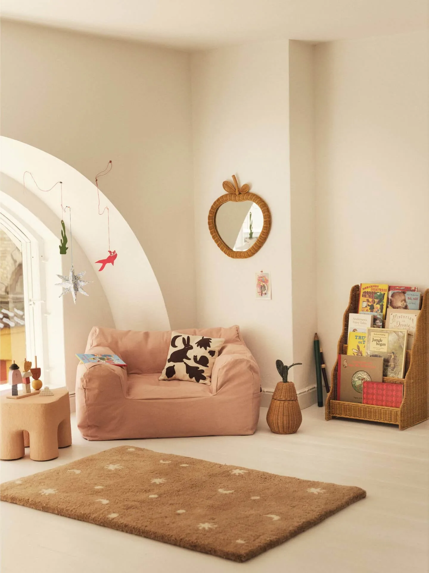 Apple punottu peili, Natural, 40x3x45 cm Ferm Living