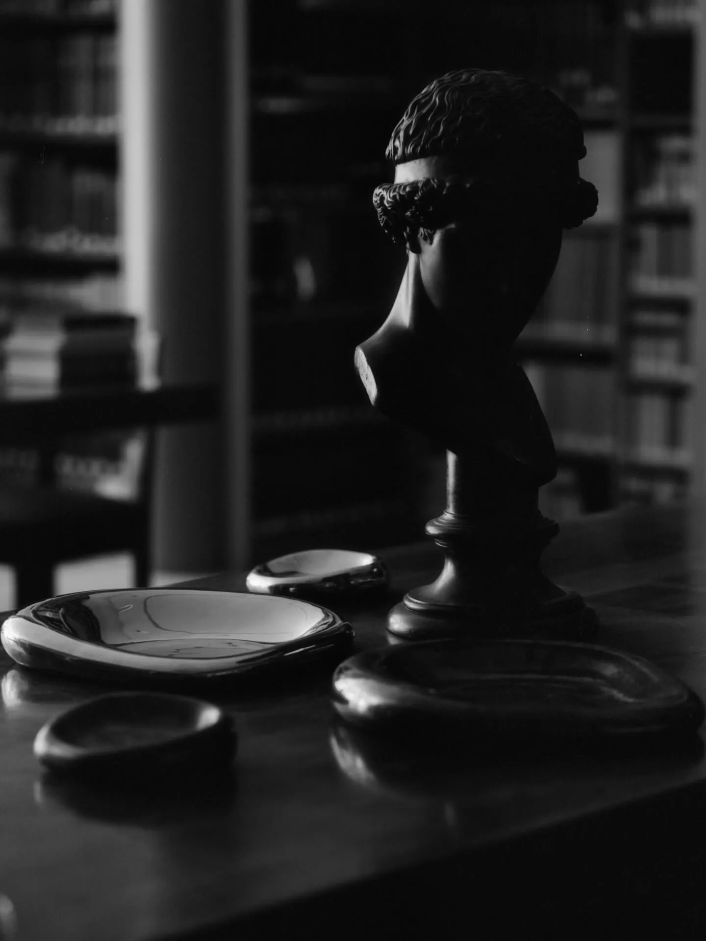 Bellure keskikoriste kulho Ø35 cm, Rustic bronze Ferm Living