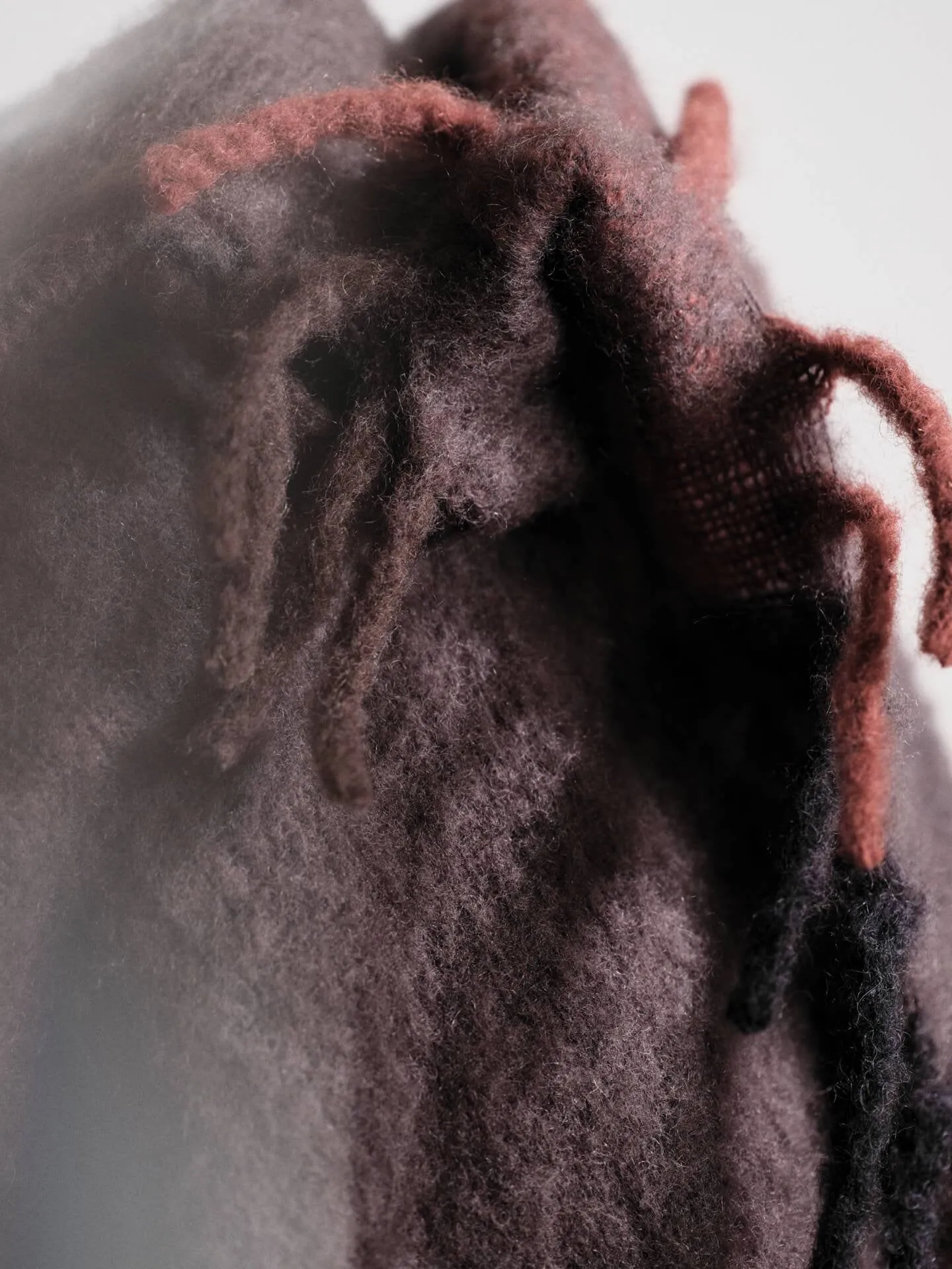 Blur mohair viltti, Dark chocolate-oxide red, 130x170 cm Ferm Living
