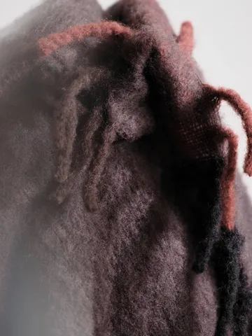 Blur mohair viltti - Dark chocolate-oxide red, 130x170 cm - Ferm Living