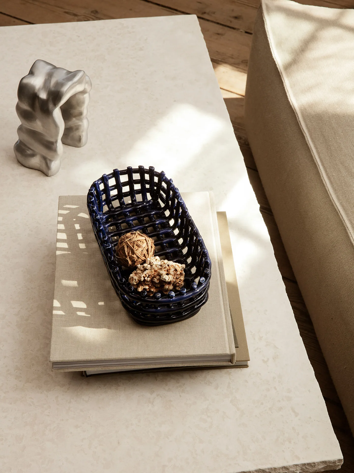 Ceramic letitetty kori soikea 15x30 cm, Sininen Ferm Living