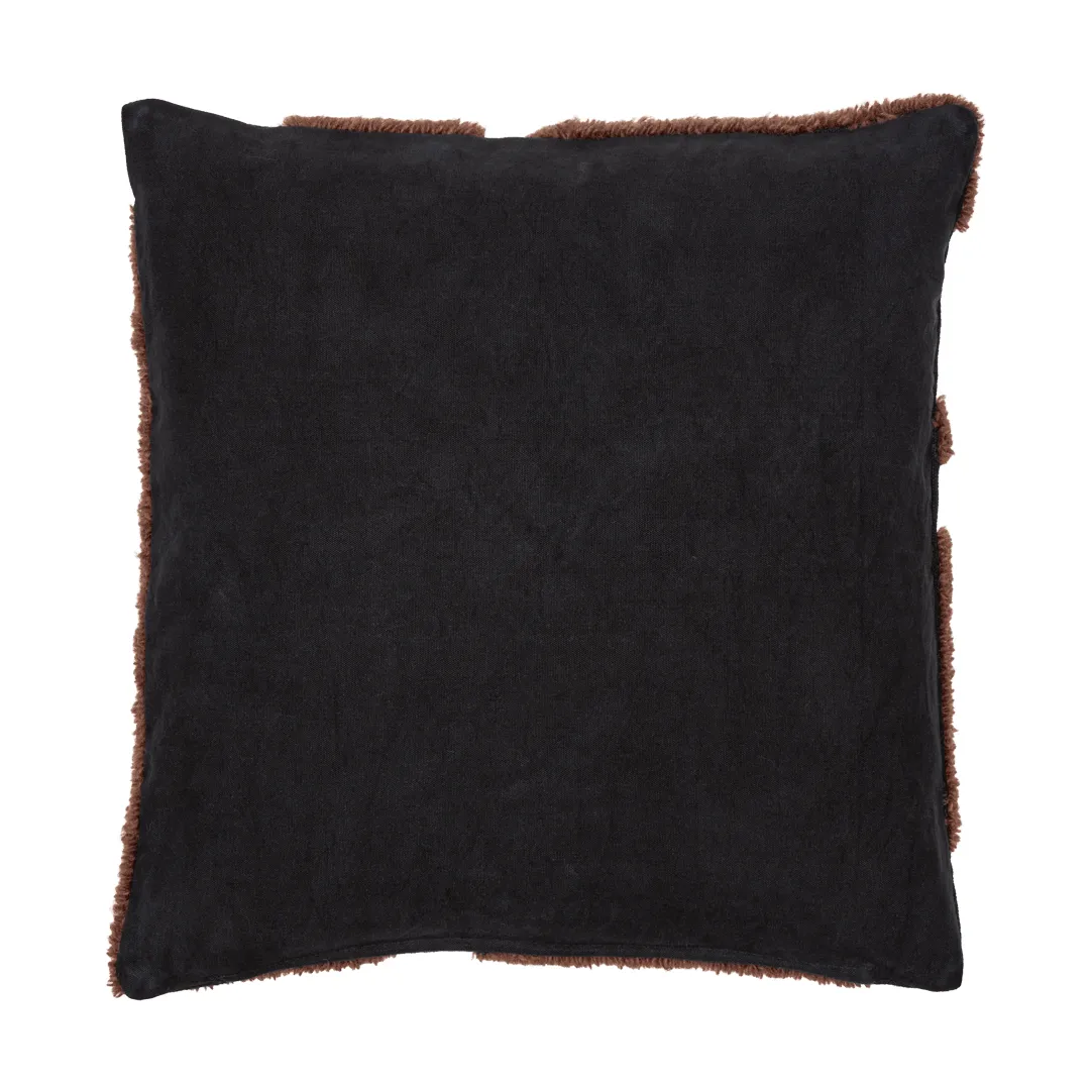 Cilla tuftattu tyyny, Black-dark chocolate 50x50 cm Ferm Living