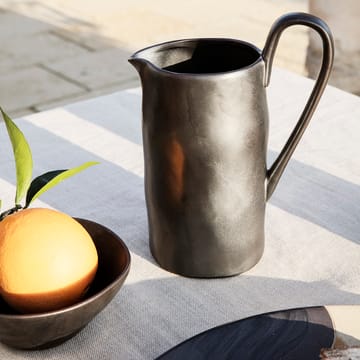 Flow kannu 1 L - Musta - Ferm Living