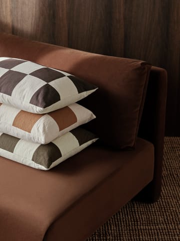 Fold patchwork tyynynpäällinen 40x60 cm - Dark Olive -undyed - Ferm Living