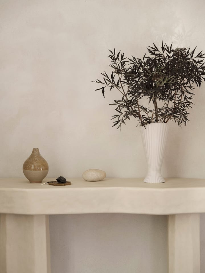 Fountain maljakko 23 cm, Off white Ferm Living