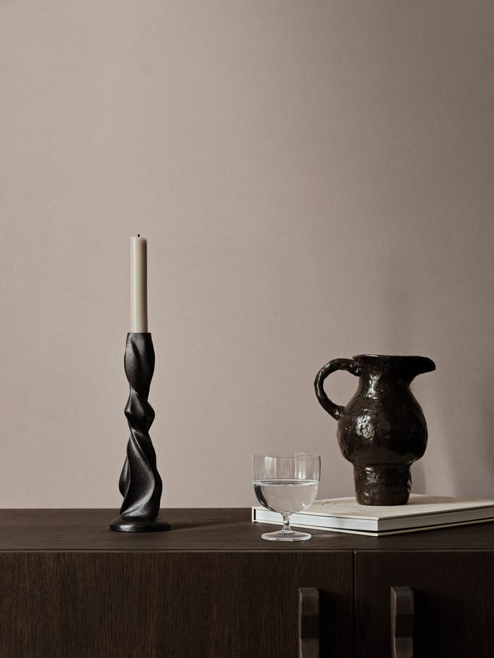 Gale kynttilänjalka 25 cm, Blackened Aluminium Ferm Living