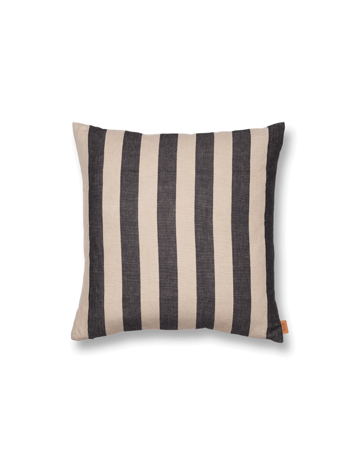Grand tyynynpäällinen 50x50 cm - Hiekka-musta - Ferm Living