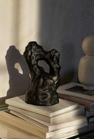 Grotto veistos - Blackened Aluminium - Ferm Living