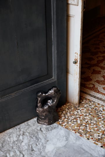 Grotto veistos - Blackened Aluminium - Ferm Living