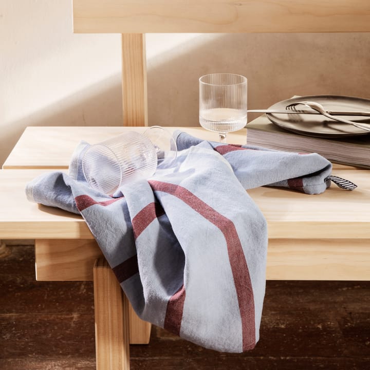 Hale keittiöpyyhe 50x70 cm, Faded blue-burgundy Ferm Living