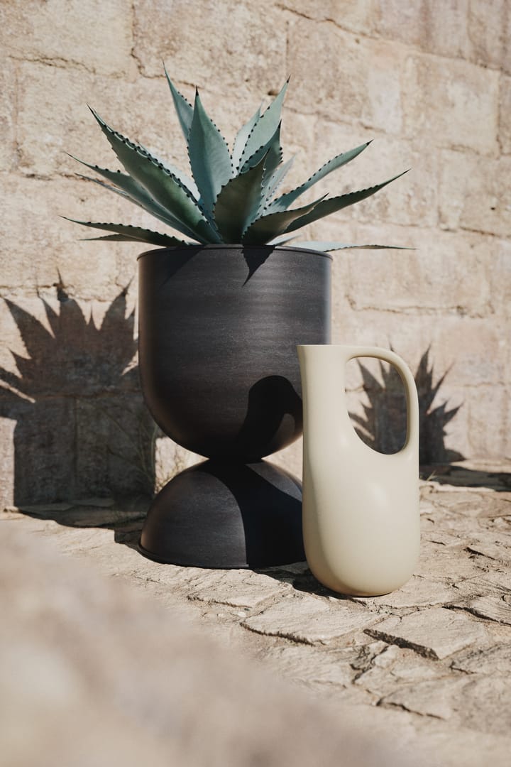Hourglass ruukku, medium Ø41 cm, Musta-tummanharmaa Ferm Living