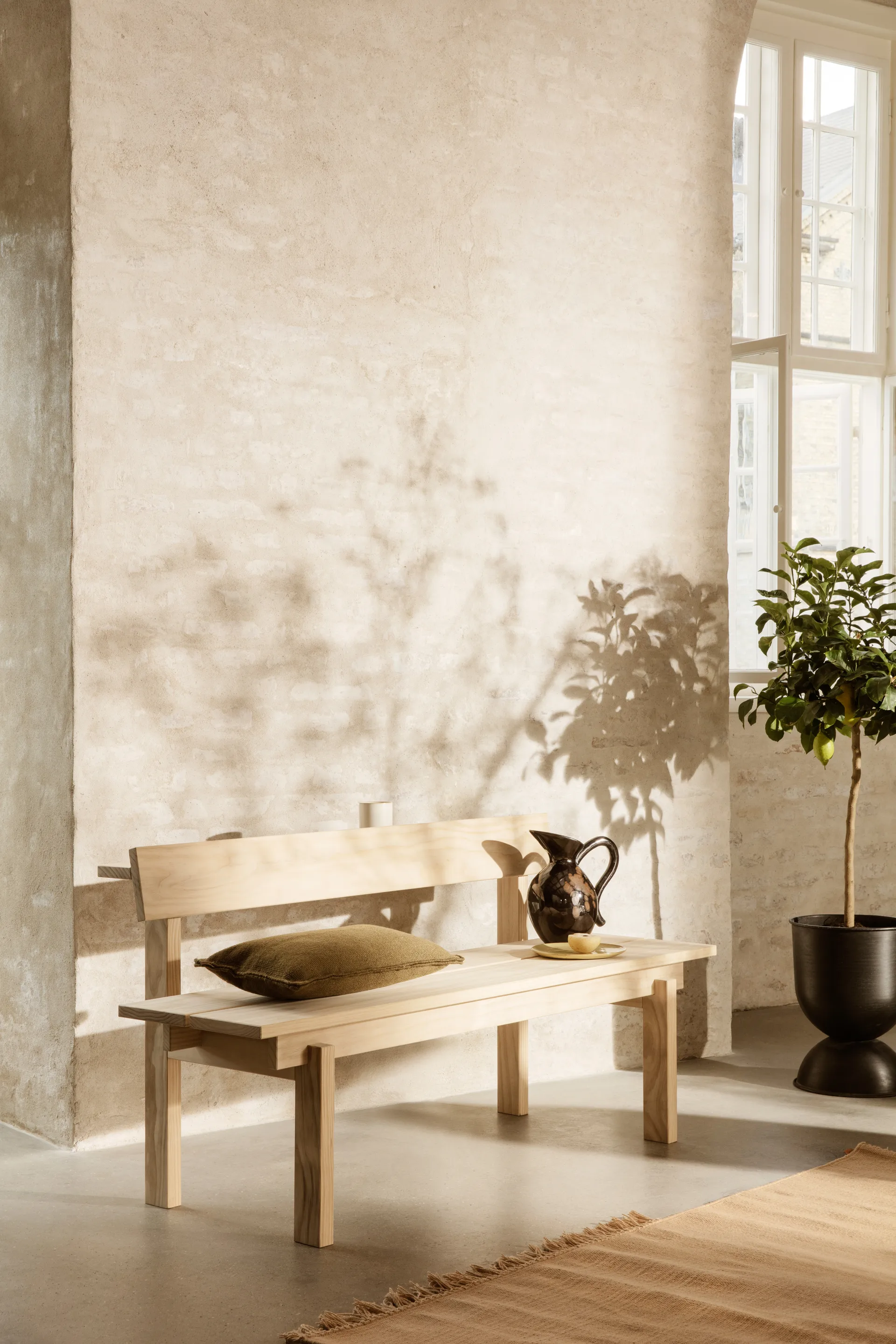 Hourglass ruukku, pieni Ø30 cm, Musta-tummanharmaa Ferm Living