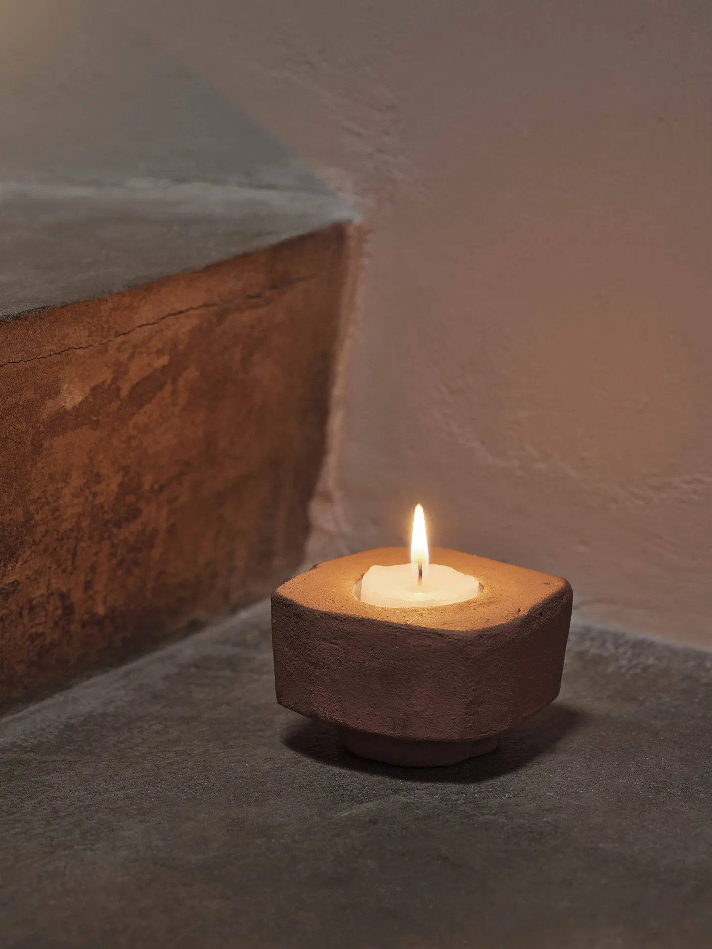 Kurinu kynttilänjalka, Terracotta Ferm Living