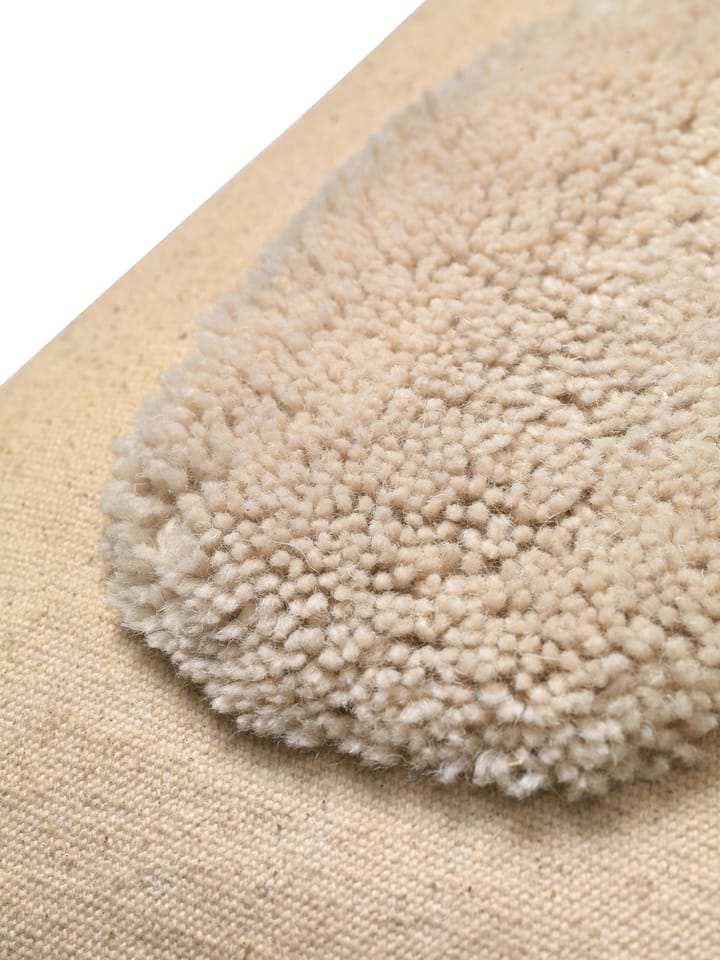 Lay tyyny 50 x 50 cm, Sand / Off-white Ferm Living
