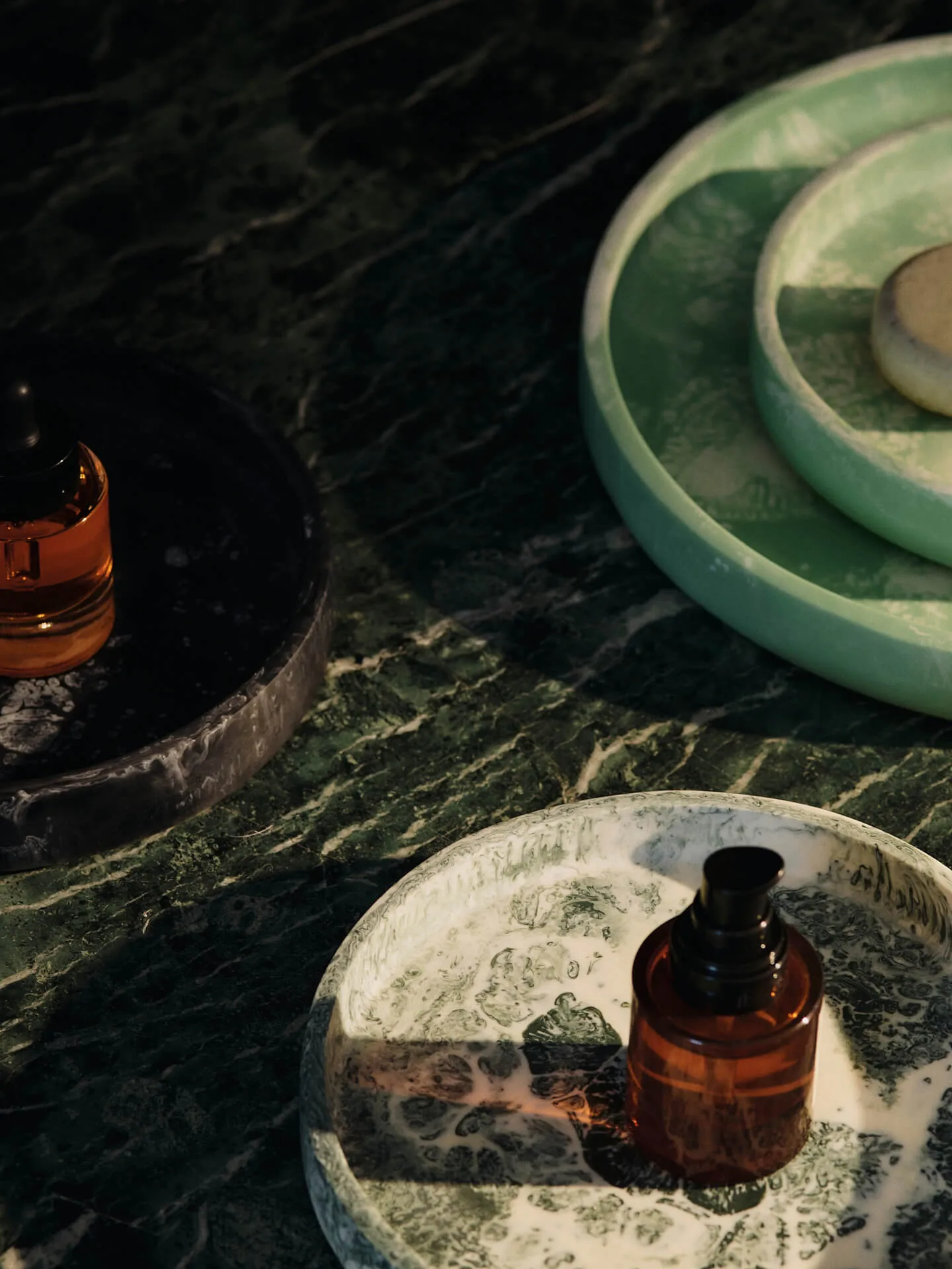 Mist koristealusta Ø20 cm, Emerald-off-white Ferm Living