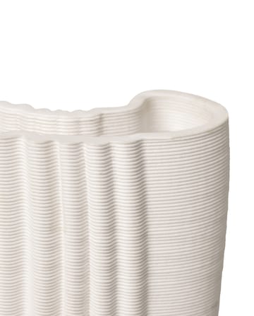 Moire maljakko 19 x 30 cm - Off-white - Ferm Living