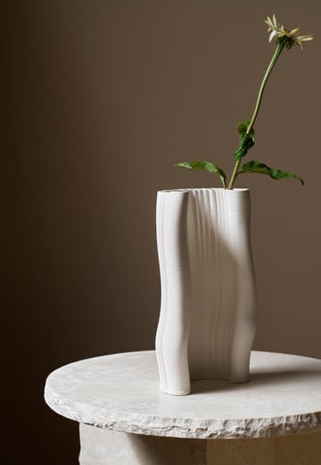 Moire maljakko 19 x 30 cm - Off-white - Ferm Living