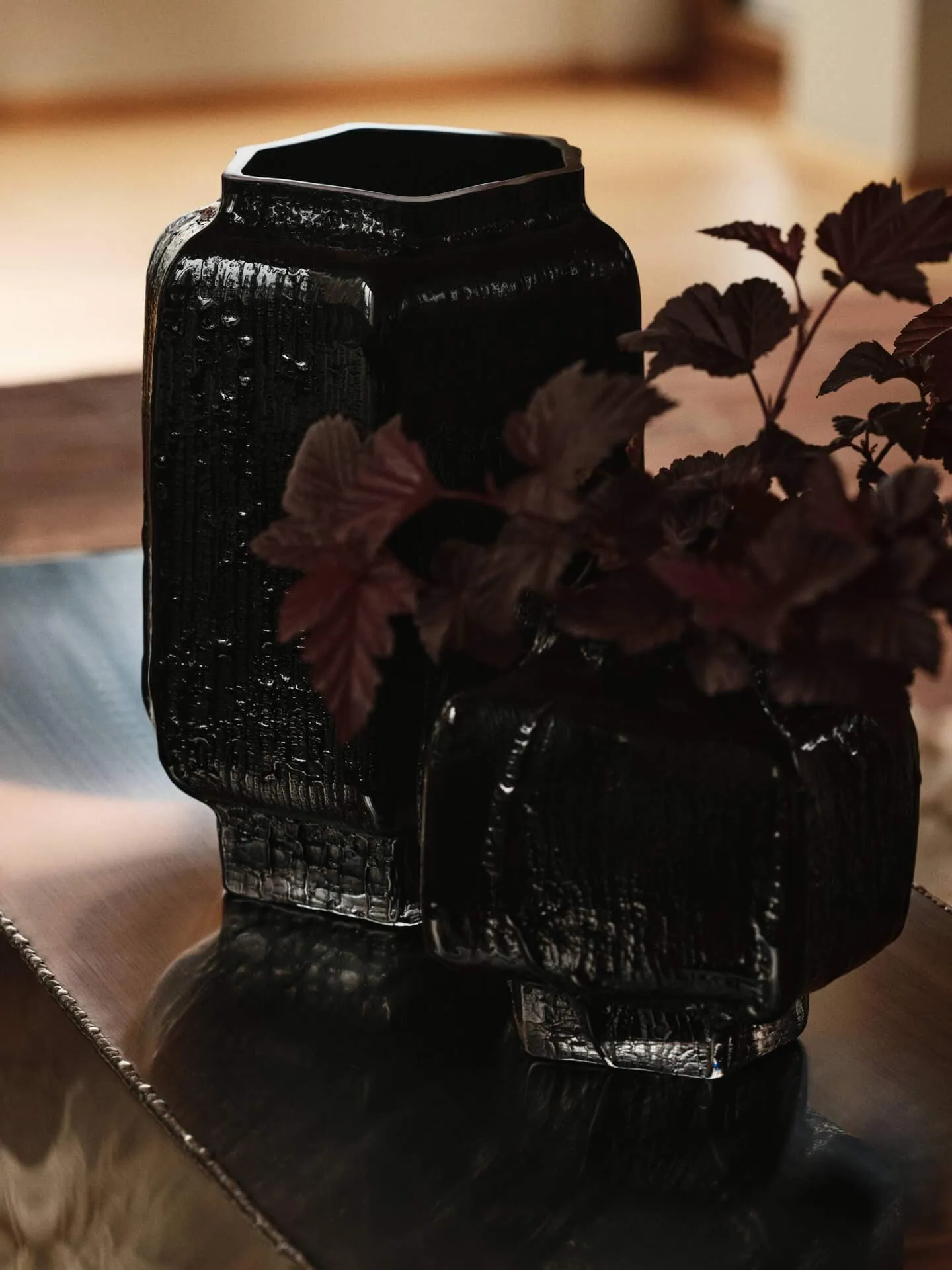 Mokuri maljakko, Black, 15 cm Ferm Living