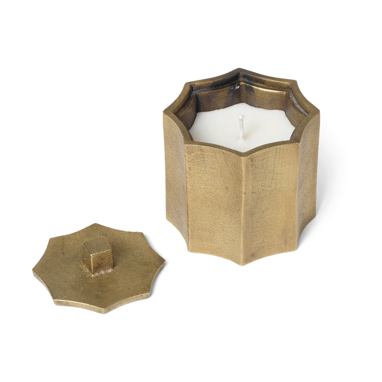 Otte tuoksukynttilät 23 h, Brass finish Ferm Living