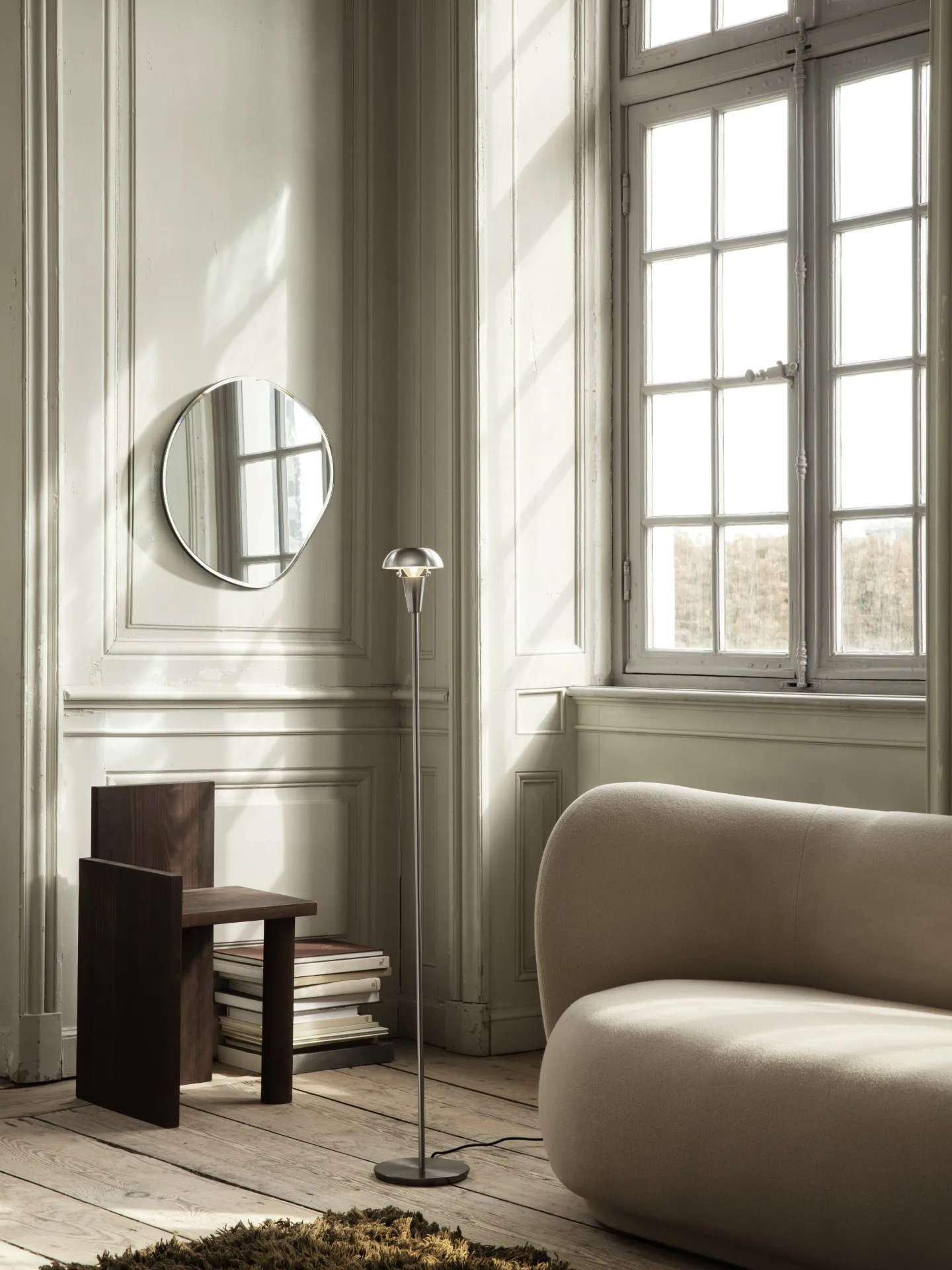 Pond peili, Small dark chrome Ferm Living