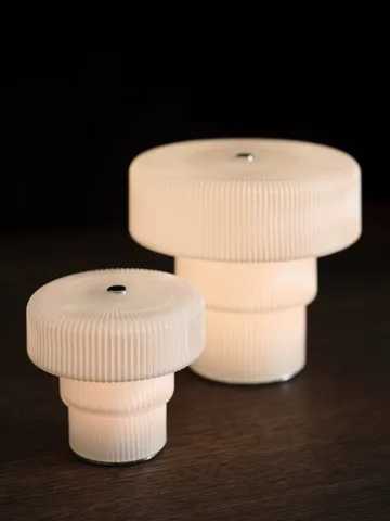 Ripple portaattilamppu - White, 16,5 cm - Ferm Living
