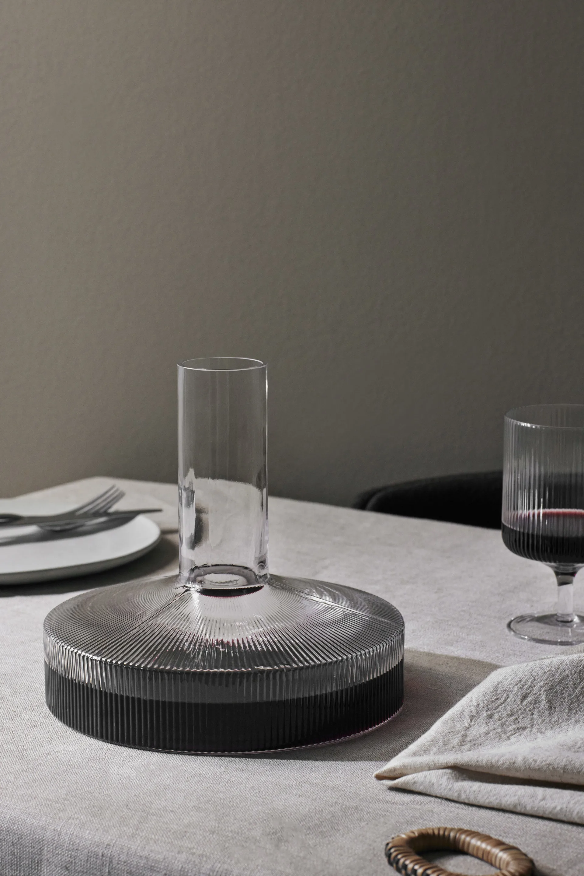 Ripple viinikarahvi, Savunharmaa Ferm Living