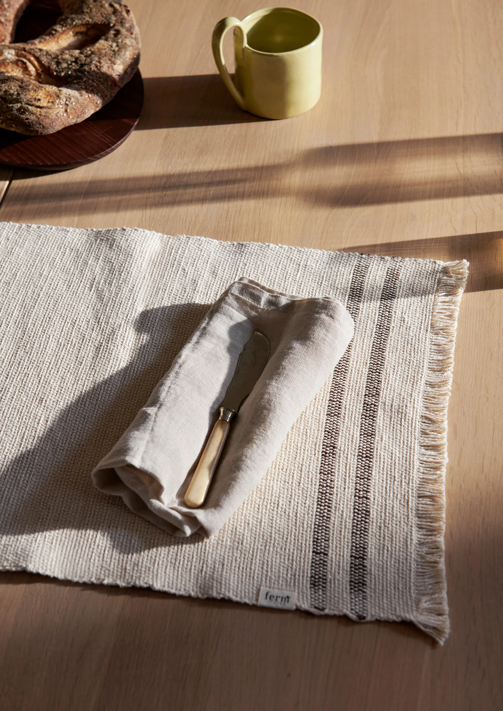 Savor pöytätabletti 38 x 50 cm, Off-white/Chocolate Ferm Living