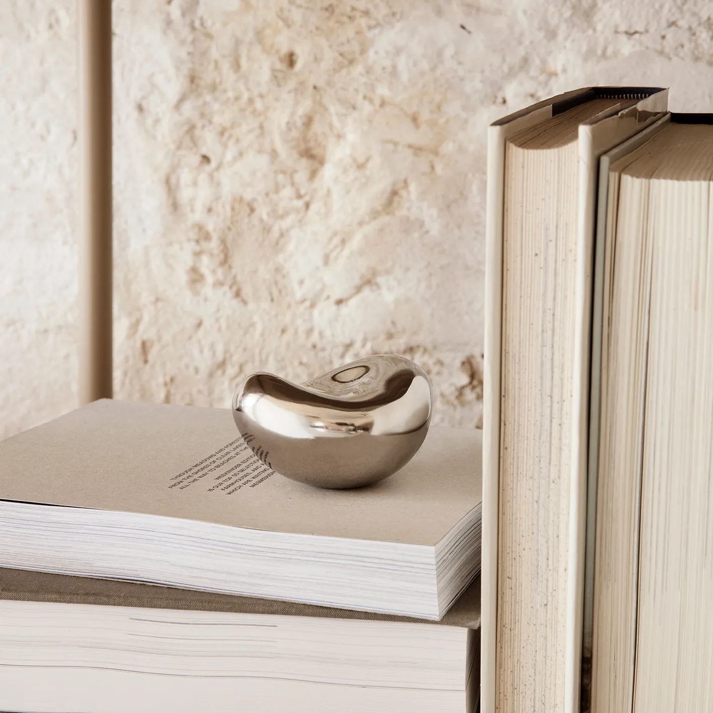 Sculptural koriste, Ruostumaton teräs Ferm Living