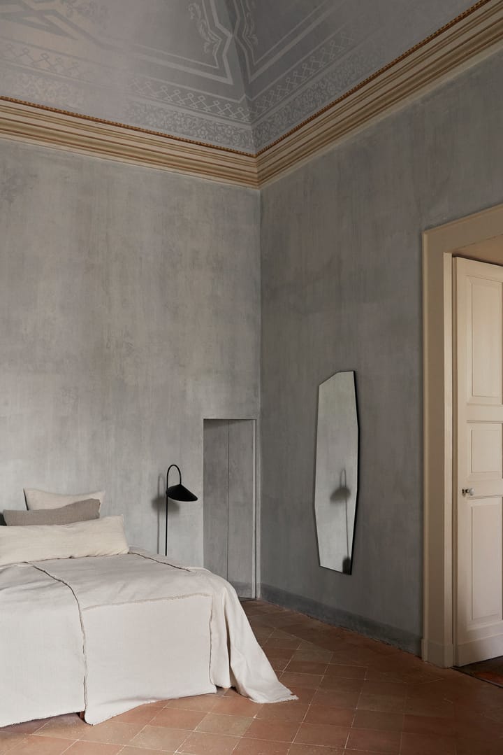 Shard peili 57,8 x 165 cm, Black Ferm Living