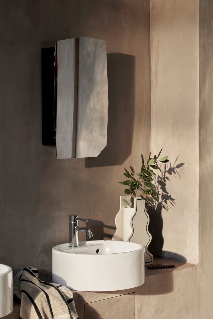Shard peilikaappi 37,7 x 57,7 cm, Black Ferm Living