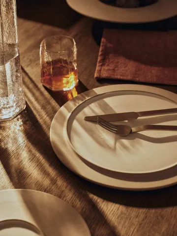 Sonae lautanen 2-pack - Harmaa-valkoinen, Ø28 cm - Ferm Living