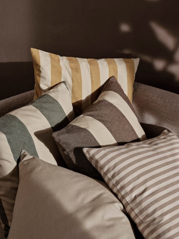 Strand outdoor tyynynpäällinen 50x50 cm - Carob brown-parchment - Ferm Living