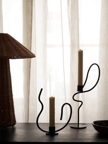 Valse kynttilänjalka low - Musta - Ferm Living