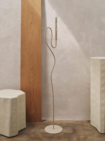 Valse lattiakynttilänjalka - Cashmere - Ferm Living