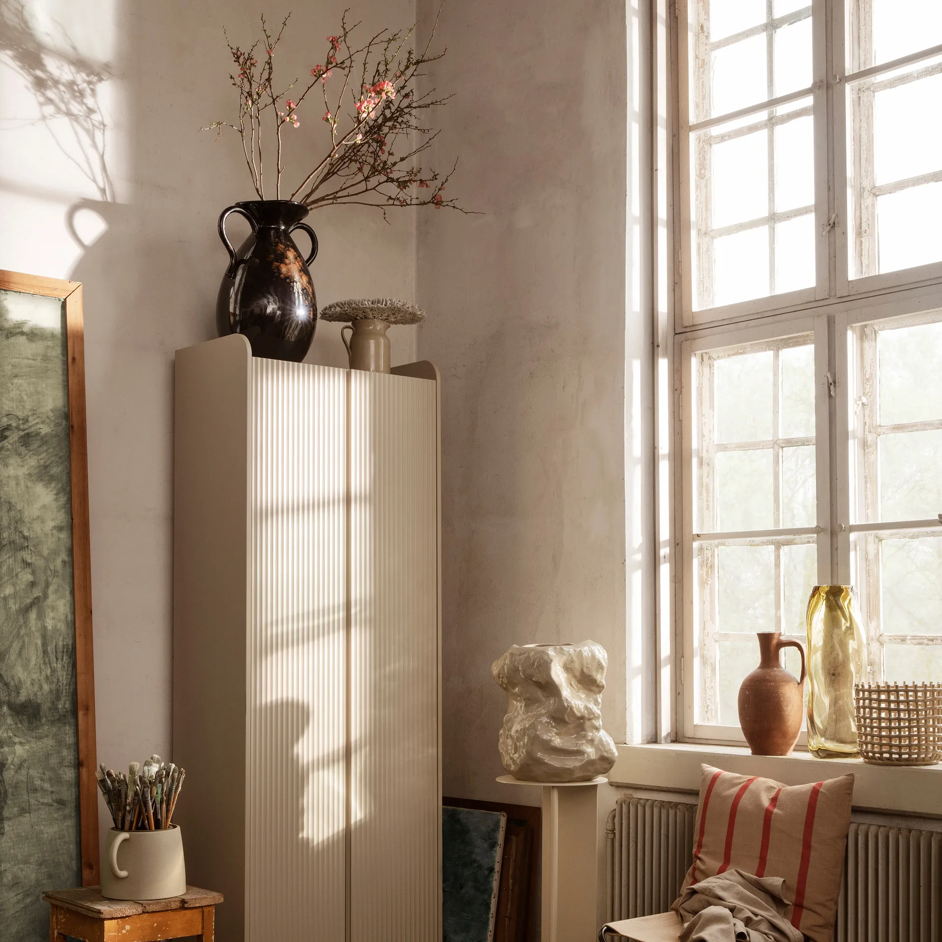 Verso lattiamaljakko 49 cm, Musta-brun Ferm Living