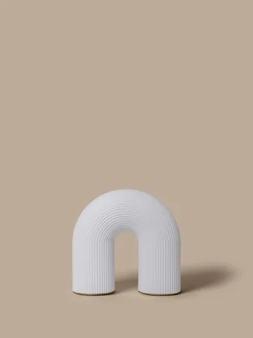 Vuelta outdoor kannettava pöytälamppu - White, 25 cm - Ferm Living