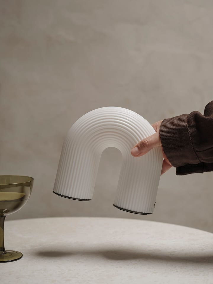 Vuelta portable pöytävalaisin, White Ferm Living