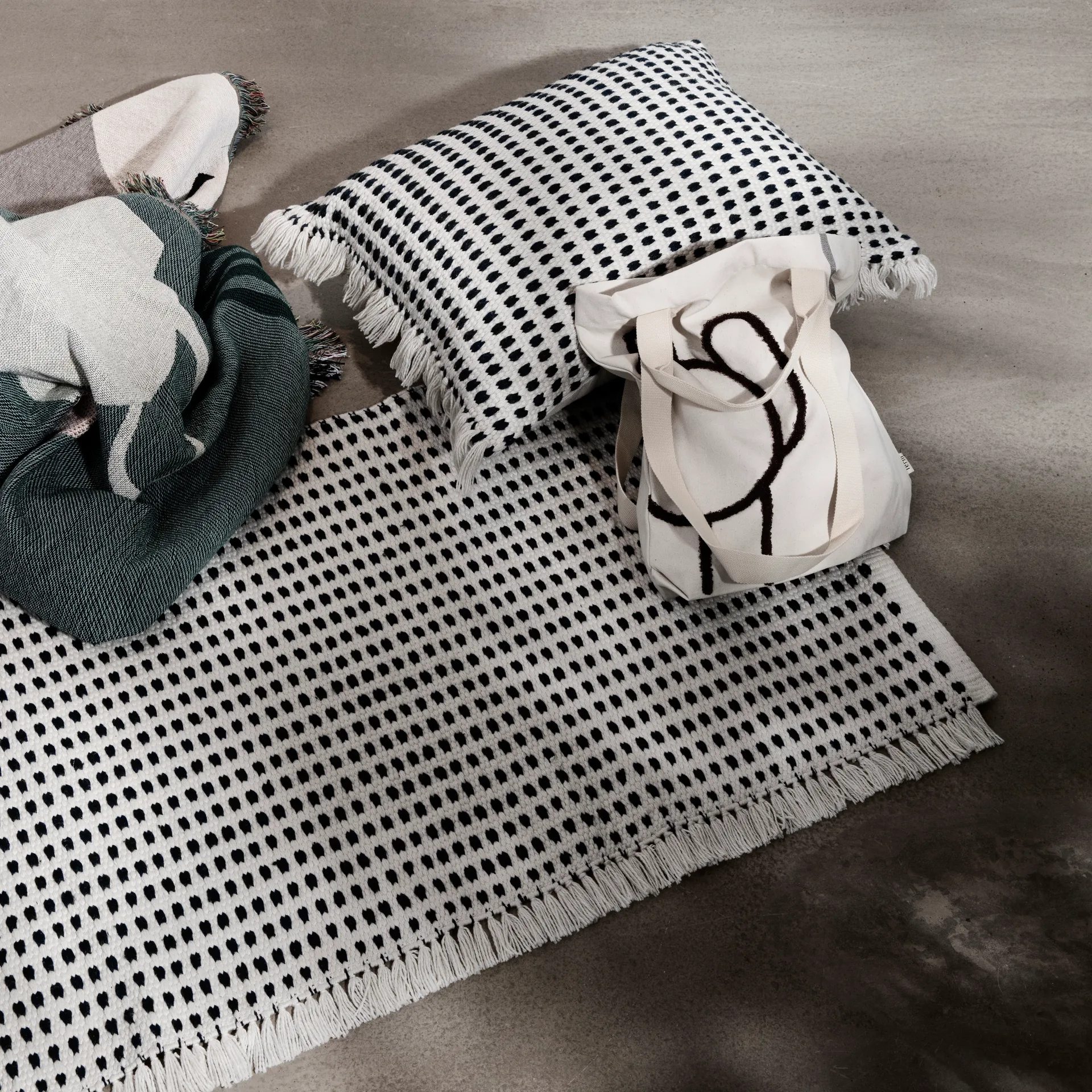 Way Outdoor tyyny 70x50 cm, Luonnonvalkoinen Ferm Living