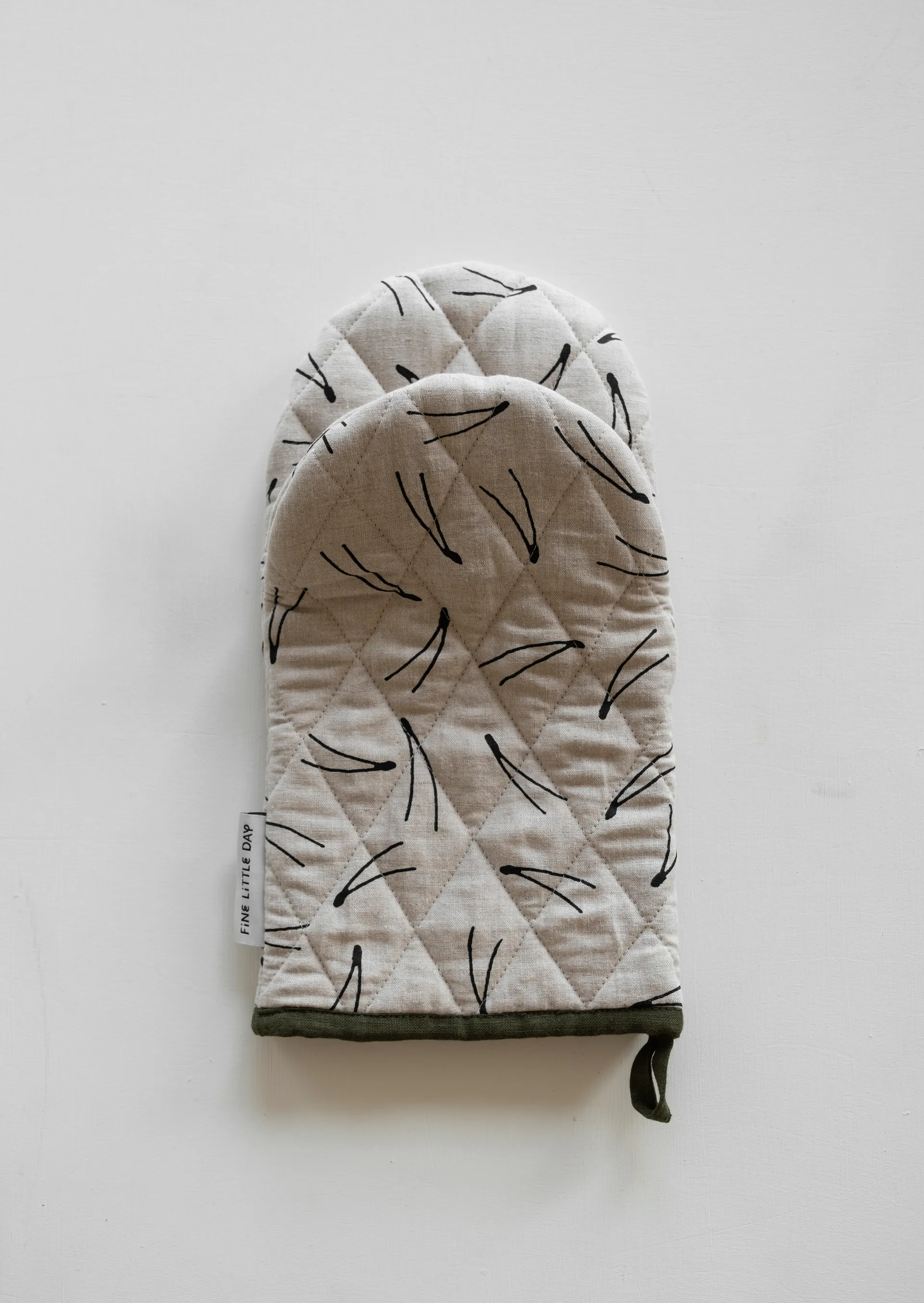 Barr tikattu patakinnas, Luonnonvärinen Fine Little Day