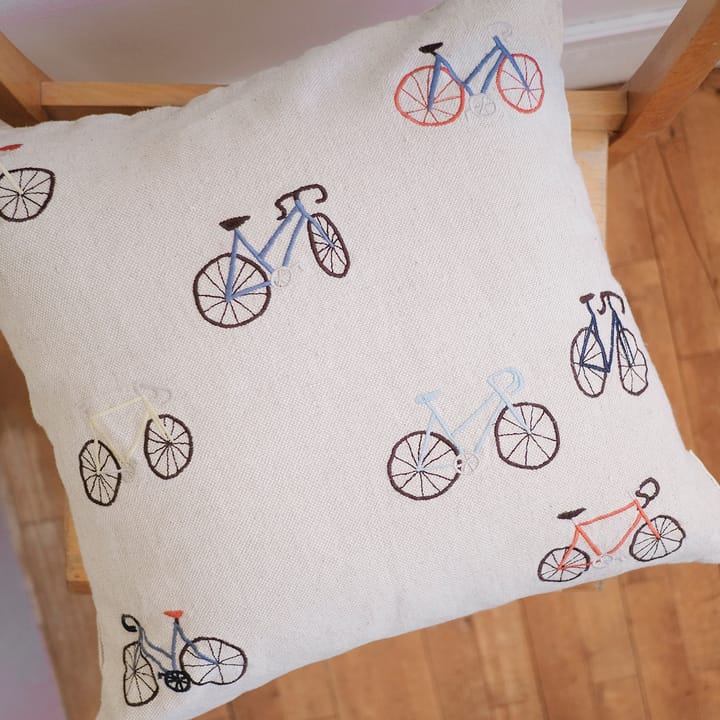 Bicycles tyynynpäällinen 48x48 cm, Beige Fine Little Day