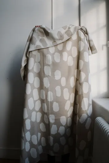 Dots huopa 140x180 cm - Beige - Fine Little Day