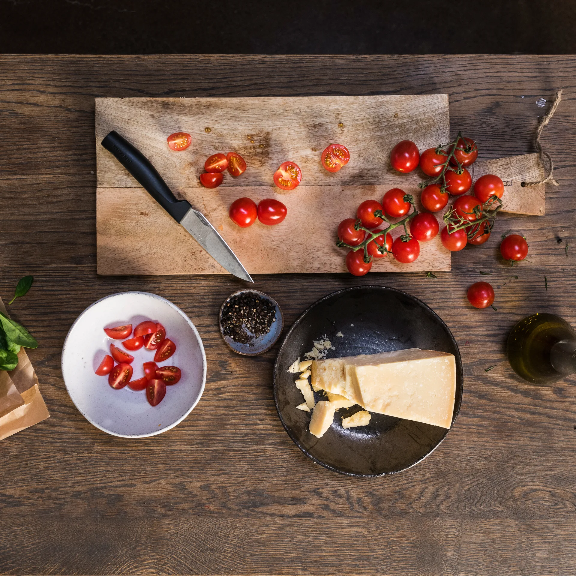 Hard Edge -vihannesveitsi 11 cm, Ruostumaton teräs Fiskars